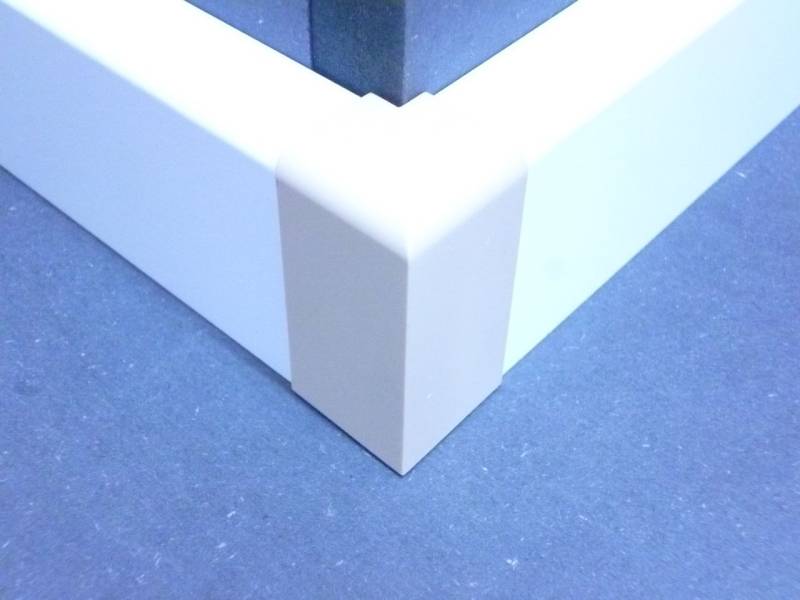 B.S. Bauprogramm Außenecke für Sockelleiste 50 x 18 mm beige von B.S. Bauprogramm