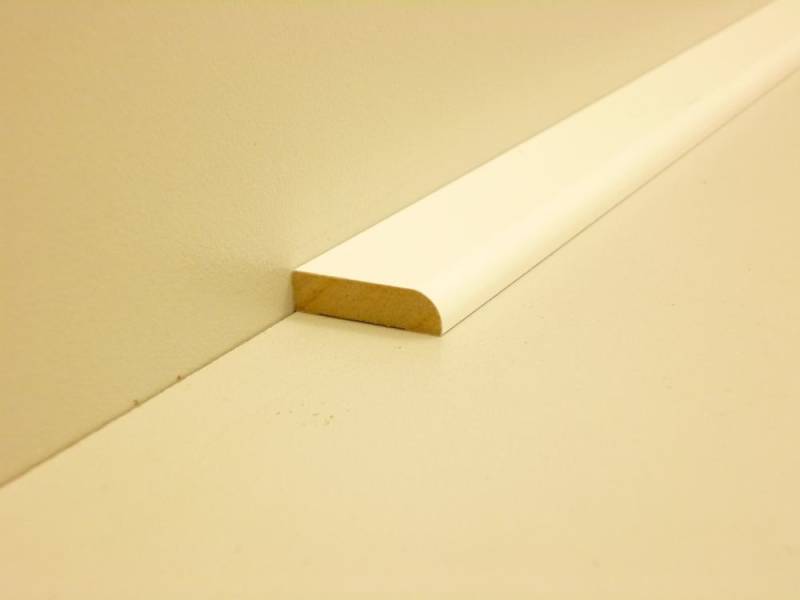 B.S. Bauprogramm Decksockelleiste 260 cm 25 x 5 mm Weiß hochglanz von B.S. Bauprogramm