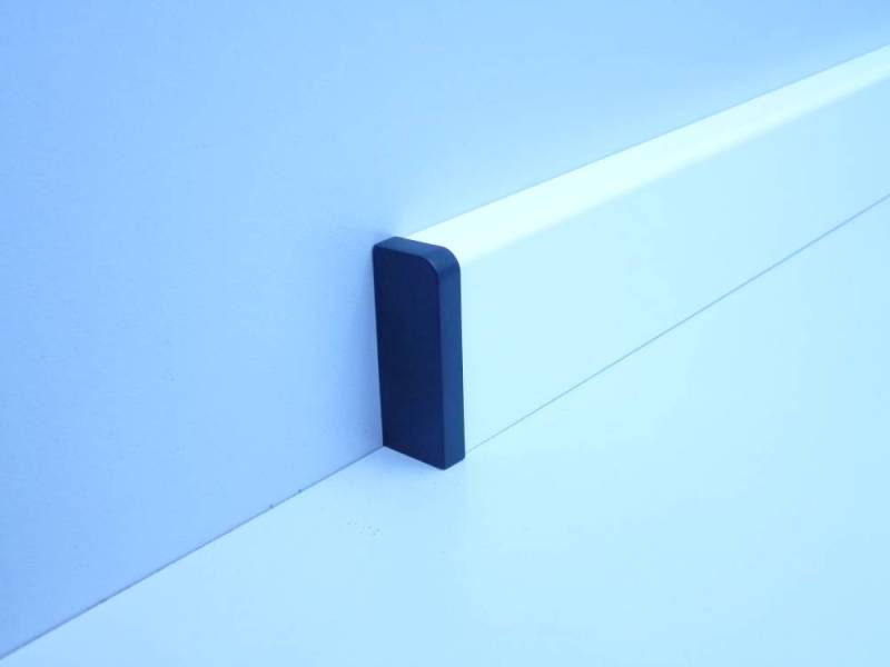 B.S. Bauprogramm Endstück für Sockelleiste 18 x 50 mm schwarz links von B.S. Bauprogramm