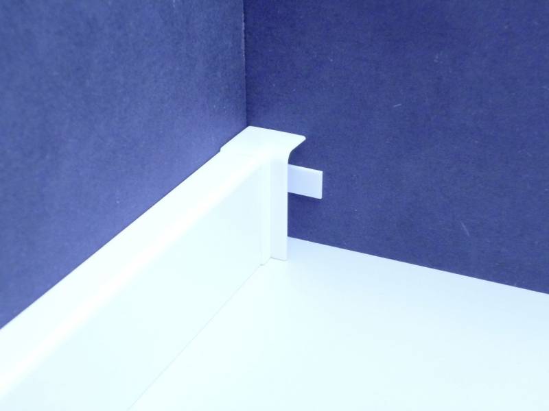 B.S. Bauprogramm Innenecke für Sockelleiste 18 x 50 mm weiß links von B.S. Bauprogramm