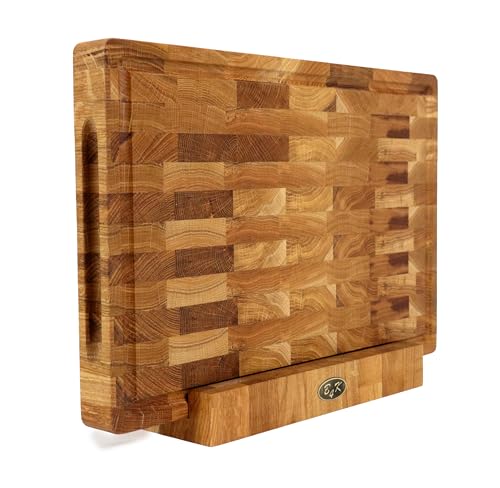 B4K® Schneidebrett mit Ständer aus Eiche Stirnholz 45 × 30 × 4 cm – Massiver Hackblock | Antibakterielles Hirnholzbrett mit Griffen & Silikonfüßen | Perfekt für Küche, Fleisch & BBQ von B4K