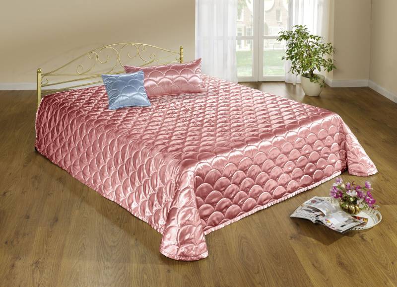Edel glänzende Tagesdecke und Kissenbezüge mit Steppung in Muscheloptik, Größe 906 (für franz. Bett, 220x250 cm), Rosa von BADER