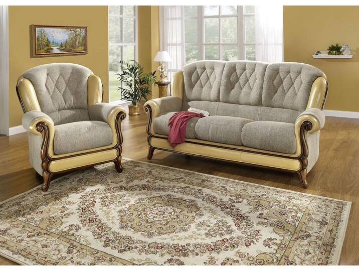 Polstermöbel mit edlen Holzchatosen, Sessel, Beige von BADER