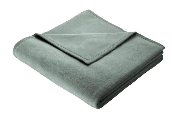 Hochwertige Schlafdecke mit Veloursband-Einfassung, Größe 295 (220x240 cm), Grün von BADER