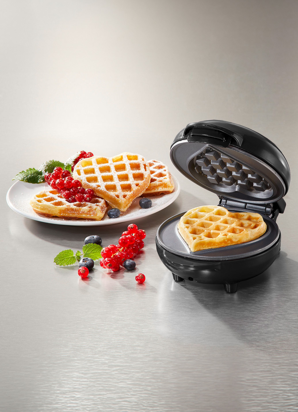 Mini-Herz-Waffeleisen mit Antihaftbeschichtung, Schwarz von BADER