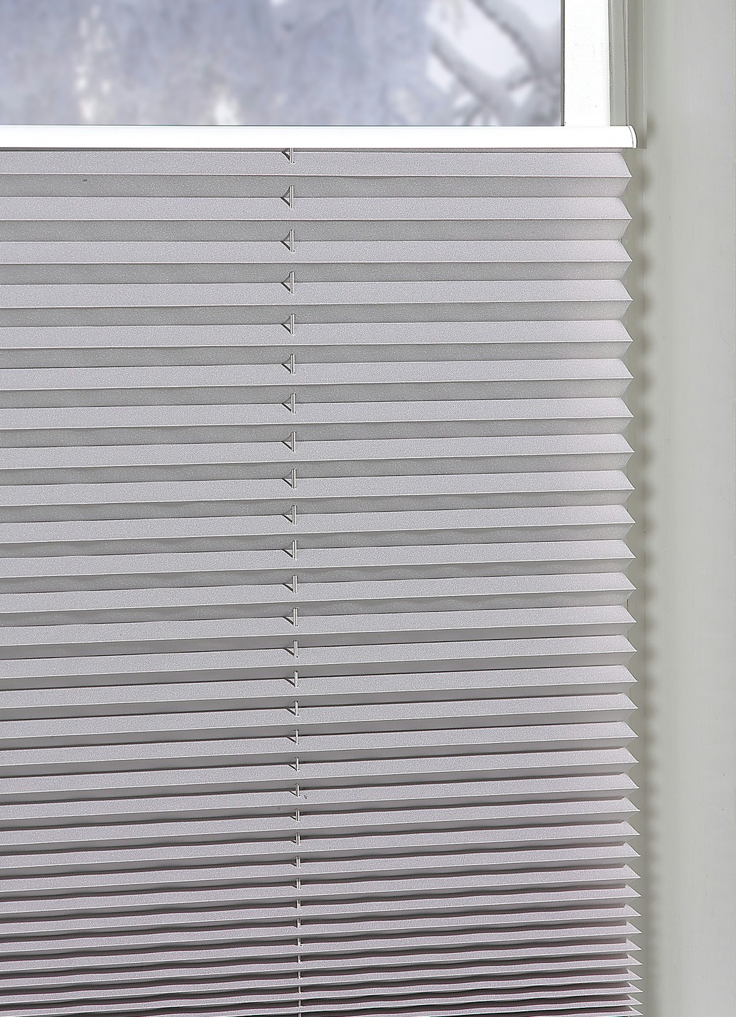 Plissee-Rollos für Montage am Fensterrahmen ohne Bohren, Größe 828 (H130xB 60 cm), Silber von BADER