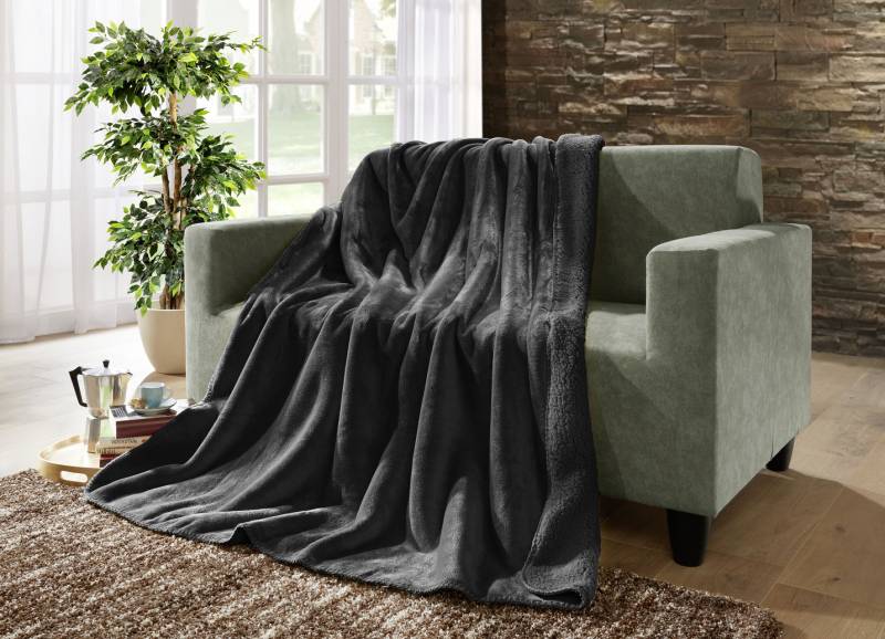 Superkuschelige Wohndecke in Teddyfleece-Qualität, Größe 225 (150x200 cm), Anthrazit von BADER