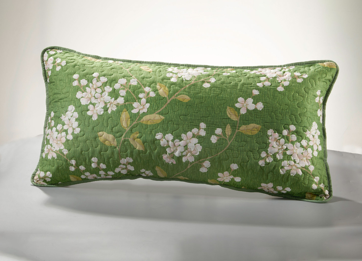 Tagesdecke mit einseitiger Wolkensteppung, Größe 924 (Kissenbezug, 40x 80 cm), Grün von BADER