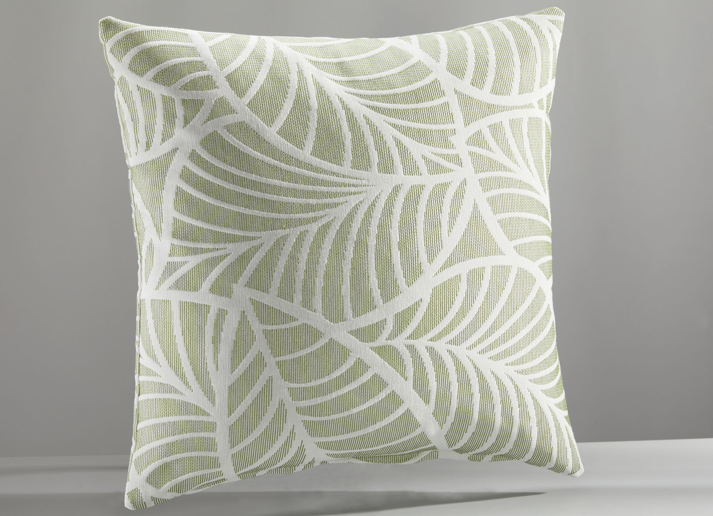 Tagesdecke und Kissenbezüge mit naturnahen Blättermotiven, Größe 920 (Kissenbezug, 40 x 40 cm), Grün von BADER