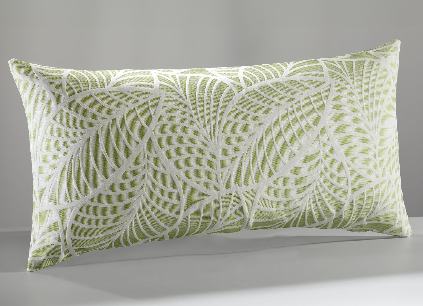 Tagesdecke und Kissenbezüge mit naturnahen Blättermotiven, Größe 924 (Kissenbezug, 40 x 80 cm), Grün von BADER