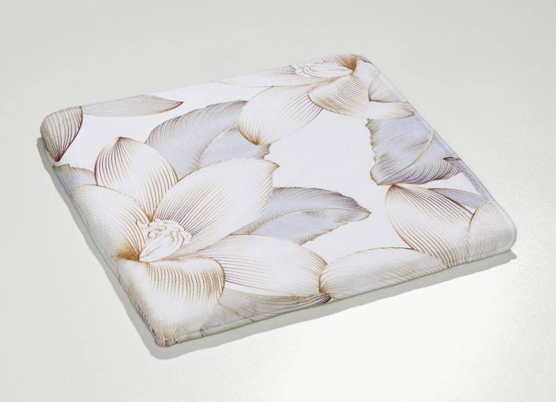 Traumhaft weiche Badgarnitur mit Bandeinfassung, Größe 109 (Hänge-WC-Vorleger, 50x 50 cm), Multicolor von BADER