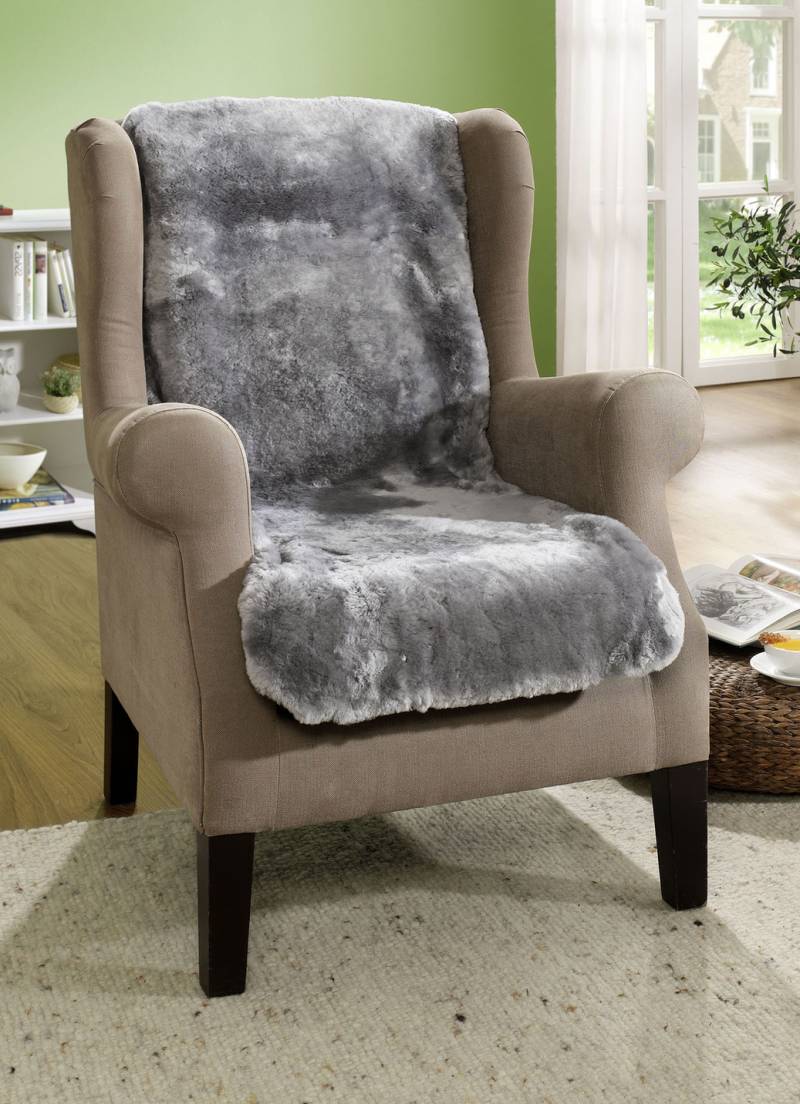 Wohlig weiche Lammfell-Sesselschoner, Anthrazit Wohlig weiche Lammfell-Sesselschoner, Anthrazit von BADER