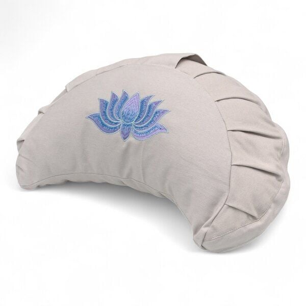 BAGHI Meditationskissen Halbmond kräftige Farben mit Lotus Bestickung im Farbverlauf Bio-Baumwolle kbA BAGHI Meditationskissen Halbmond kräftige Farben mit Lotus Bestickung im Farbverlauf Bio-Baumwolle kbA von BAGHI