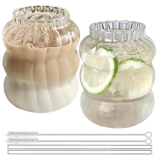 BAIFULAI Gerippte Trinkgläser Set, 2 Stück 650ml Glas Wellenförmige Wassergläser mit 2 Strohhalme und Strohbürste, Eiskaffee Gläser, Getränkegläser, Wellenförmige Wassergläser, Latte Macchiato Gläser von BAIFULAI