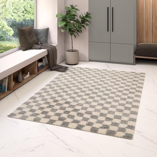 Rugs Essentials Shaggy Schachbrettmuster Teppich, Rechteckiger Teppich für das Wohnzimmer - Schlafzimmer, Weich und Bequem, Pflegeleicht, Florhöhe 30 mm, Polypropylen, 160x230, Grau Rugs Essentials Shaggy Schachbrettmuster Teppich, Rechteckiger Teppich für das Wohnzimmer - Schlafzimmer, Weich und Bequem, Pflegeleicht, Florhöhe 30 mm, Polypropylen, 160x230, Grau von Rugs Essentials