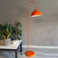 Moderne Stehlampe aus Orange Metall mit Beweglichem Kopfteil, E27-Sockel, Moderne Stehlampe für Wohnzimmer oder Schlafzimmer von BAMYUM