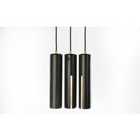 Hängelampe Aus Schwarzem Beton Hängelampe Aus Schwarzem Beton von BARENHUTER