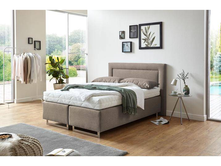 Boxspringbett, beige (feinstrukturstoff dunkelbeige), Liegefläche B/L: 140cm x 200cm, H3, 5-Zonen-Tonnentaschen-Federkernmatratze, Bezug Unterbox und Kopfteil: Feinstrukturstoff (77% Polyester, 23% Viskose), Bezug Obermatratze 100% Polyester, waschbar bis 60u00b0C, Bezug Zierkissen Feinstrukturstoff (77% Polyester, 23% Viskose), WESTFALIA SCHLAFKOMFORT, Komplettbetten, Boxspringbett, mit Zierkissen und verchromten Kufen, in diversen Ausführungen von BAUR