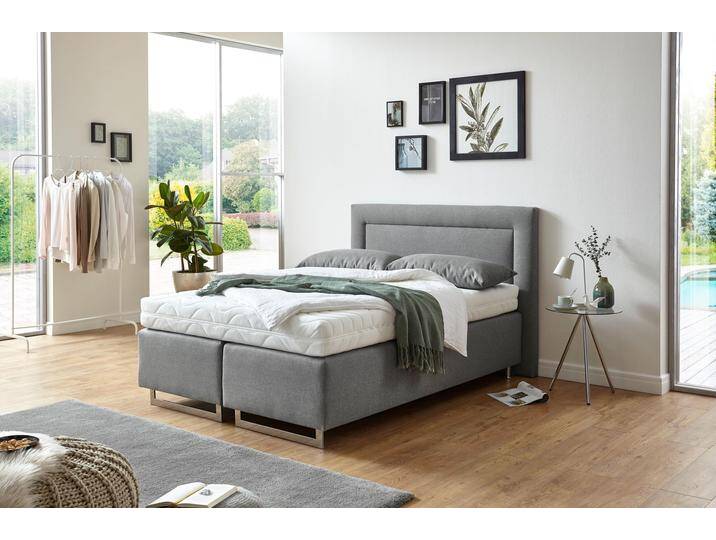 Boxspringbett, grau (feinstrukturstoff grau), Liegefläche B/L: 140cm x 200cm, H3, 5-Zonen-Tonnentaschen-Federkernmatratze, Bezug Unterbox und Kopfteil: Feinstrukturstoff (77% Polyester, 23% Viskose), Bezug Obermatratze 100% Polyester, waschbar bis 60u00b0C, Bezug Zierkissen Feinstrukturstoff (77% Polyester, 23% Viskose), WESTFALIA SCHLAFKOMFORT, Komplettbetten, Boxspringbett, mit Zierkissen und verchromten Kufen, in diversen Ausführungen von BAUR