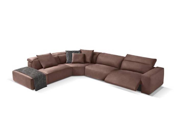 Ecksofa EGOITALIANO Beverly, extravangantes Designsofa mit erstklassigem Sitzkomfort , bunt (rosebraun), B:378cm H:95cm T:282cm, Leder »BULL« (echtes Rindsleder). Geschliffenes, pigmentiertes und behandeltes Rindsleder mit einer Dicke von 1, 3-1, 5 mm. Dieses Leder zeigt eine ziemlich weiche Hand mit einem halb undurchsichtigen Aussehen. Es handelt sich um ein geschütztes Leder. Eine leichte Deckschicht schützt sie vor Flecken, ohne ihre ursprünglichen Eigenschaften zu verändern. Die geschützten Leder kombinieren die Vorteile von Natürlichkeit und Weichheit mit einer guten Beständigkeit gegen Verschleiß und Ausbleichen. Das Vorhandensein der charakteristischen Zeichen, die das Leben des Tieres bestimmen, wie Narben, Körnungsunterschiede, Falten, Adern, Disharmonien in Farbtönen, beweisen ihre absolute Echtheit und großen Wert., Sofas, wahlweise mit elektrischer Relaxfunktion, Kopfteilverstellung von BAUR