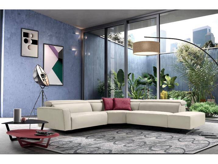 Ecksofa EGOITALIANO Stefanie-e, Designsofa der Extraklasse, bequem mit hohem Sitzkomfort , beige (creme weiß), B:314cm H:96cm T:284cm, Leder »BULL« (echtes Rindsleder). Geschliffenes, pigmentiertes und behandeltes Rindsleder mit einer Dicke von 1, 3-1, 5 mm. Dieses Leder zeigt eine ziemlich weiche Hand mit einem halb undurchsichtigen Aussehen. Es handelt sich um ein geschütztes Leder. Eine leichte Deckschicht schützt sie vor Flecken, ohne ihre ursprünglichen Eigenschaften zu verändern. Die geschützten Leder kombinieren die Vorteile von Natürlichkeit und Weichheit mit einer guten Beständigkeit gegen Verschleiß und Ausbleichen. Das Vorhandensein der charakteristischen Zeichen, die das Leben des Tieres bestimmen, wie Narben, Körnungsunterschiede, Falten, Adern, Disharmonien in Farbtönen, beweisen ihre absolute Echtheit und großen Wert., Sofas, mit Relaxfunktion und verstellbaren Kopfteilelementen von BAUR