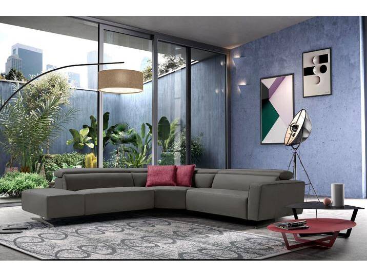 Ecksofa EGOITALIANO Stefanie-e, Designsofa der Extraklasse, bequem mit hohem Sitzkomfort , grau (graphit), B:314cm H:96cm T:284cm, Leder u00bbBULLu00ab (echtes Rindsleder). Geschliffenes, pigmentiertes und behandeltes Rindsleder mit einer Dicke von 1, 3-1, 5 mm. Dieses Leder zeigt eine ziemlich weiche Hand mit einem halb undurchsichtigen Aussehen. Es handelt sich um ein geschütztes Leder. Eine leichte Deckschicht schützt sie vor Flecken, ohne ihre ursprünglichen Eigenschaften zu verändern. Die geschützten Leder kombinieren die Vorteile von Natürlichkeit und Weichheit mit einer guten Beständigkeit gegen Verschleiß und Ausbleichen. Das Vorhandensein der charakteristischen Zeichen, die das Leben des Tieres bestimmen, wie Narben, Körnungsunterschiede, Falten, Adern, Disharmonien in Farbtönen, beweisen ihre absolute Echtheit und großen Wert., Sofas, mit Relaxfunktion und verstellbaren Kopfteilelementen von BAUR