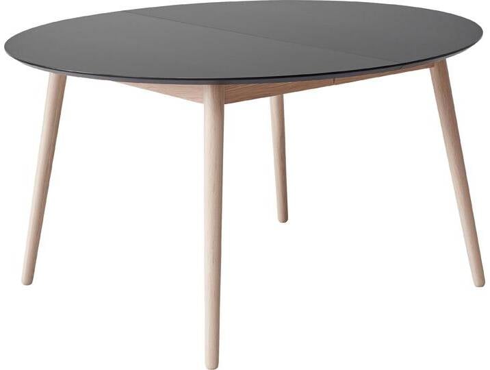 Esstisch HAMMEL FURNITURE Meza Designtisch mit Auszugsfunktion und 2 Einlegeplatten , grau (graphit, naturfarben), B:135cm H:73,5cm T:135cm, Tischplatte: Graphit nanobehandeltes Fenix-Laminat (schwarzer Rand), Gestell: Weiß pigmentierte Eiche matt Lack (Massivholz), Mit nanobehandeltem Laminat, einer matten, seidigen Oberfläche, die Fingerabdrücke abweist und langlebig und hygienisch ist, Tische, Ø135(231) cm, runde Tischplatte aus MDF/Laminat, Massivholzgestell von BAUR