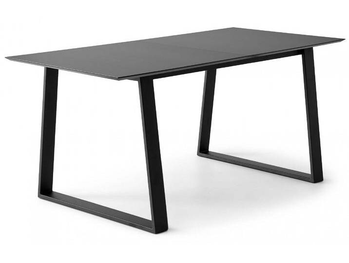 Esstisch HAMMEL FURNITURE Meza Designtisch mit Auszugsfunktion und 2 Einlegeplatten , schwarz (schwarz, schwarz, schwarz), B:165cm H:73,5cm, Tischplatte: Schwarzes nanobehandeltes Fenix-Laminat (schwarzer Rand), Gestell: Pulverbeschichtetes schwarzes Metall, RAL9005 matt. Mit nanobehandeltem Laminat, einer matten, seidigen Oberfläche, die Fingerabdrücke abweist und langlebig und hygienisch ist., Tische, rechteckige Tischplatte MDF, Trapez Metallgestell von BAUR
