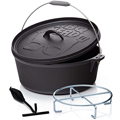 BBQ-Nerd© Dutch Oven "Starter" 10,7L mit Ständer| bereits eingebrannt - preseasoned | Gusseisen Feuertopf, Bräter mit Deckel inkl. Deckelheber | Feuerfester Grill & Camping Kochtopf, Grilltopf von BBQ Nerd