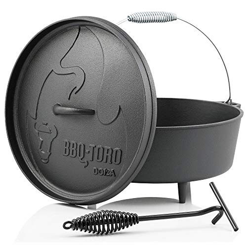 BBQ-Toro Dutch Oven Alpha Serie | 10,7 Liter (DO12A), Topf mit Füße | bereits eingebrannt - preseasoned | Gusseisen Kochtopf | Bräter mit Deckelheber von BBQ-Toro