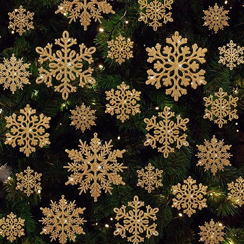 BBTO 48 Stück Große Schneeflocken Deko Hängende Glitzer Schneeflocken Weihnachtsbaumschmuck 3/4/ 5/6 Zoll 3 Stile Kunststoff Übergroße Schneeflocken Baumschmuck mit 164 Fuß Nylonfaden (Gold) von BBTO