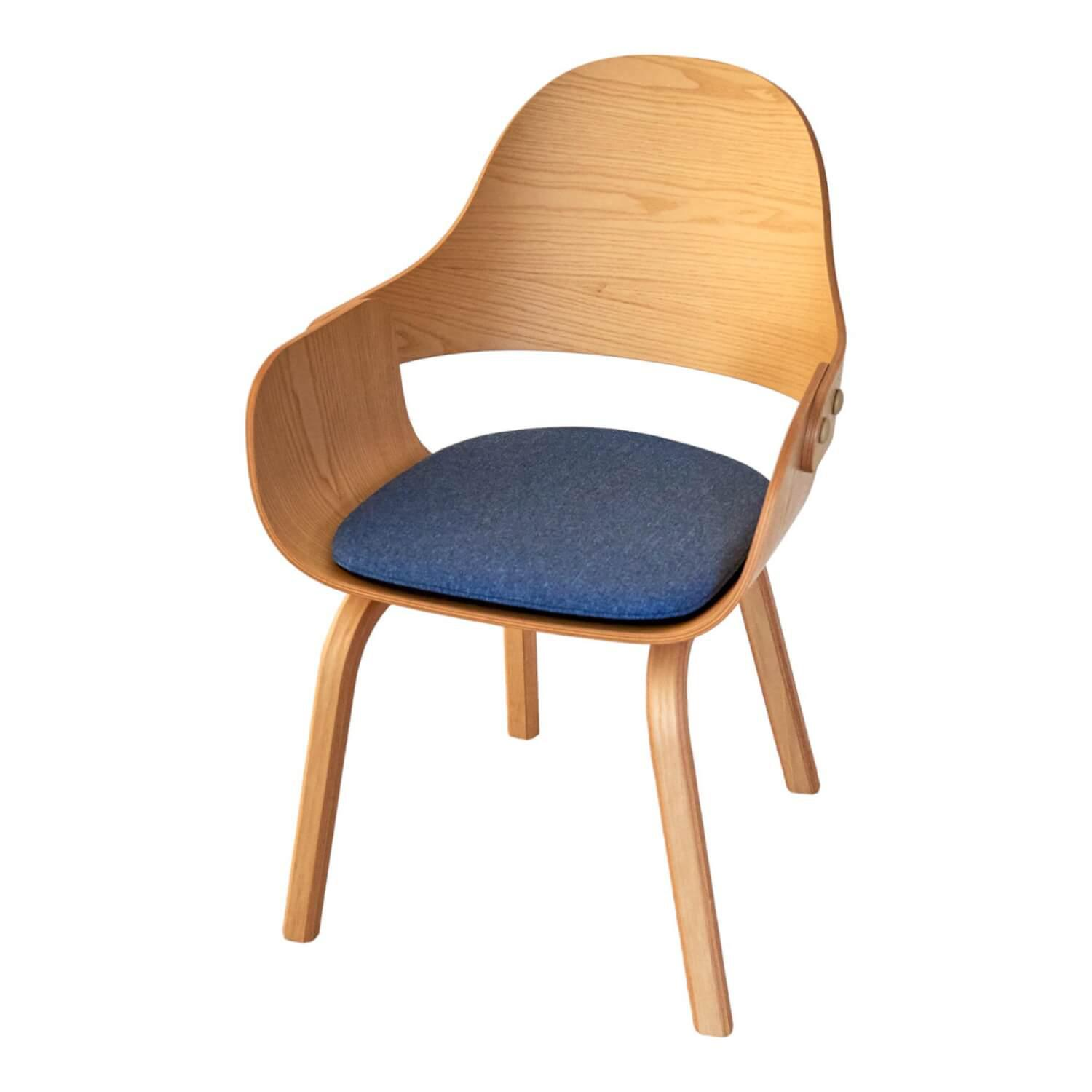 Stuhl Showtime Nude Wooden Esche Natur Sitzkissen Medle Y12 Blau Stuhl Showtime Nude Wooden Esche Natur Sitzkissen Medle Y12 Blau von BD Barcelona