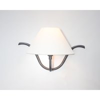 Die Anziehungskraft Schwarzer Wandlampen Eine Design-Perspektive Die Anziehungskraft Schwarzer Wandlampen Eine Design-Perspektive von BEAUTYARTLIGHTS