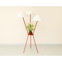Rote Tripod Stehlampe Mit 3 Schirmen Moderne Wohnraumbeleuchtung Rote Tripod Stehlampe Mit 3 Schirmen Moderne Wohnraumbeleuchtung von BEAUTYARTLIGHTS