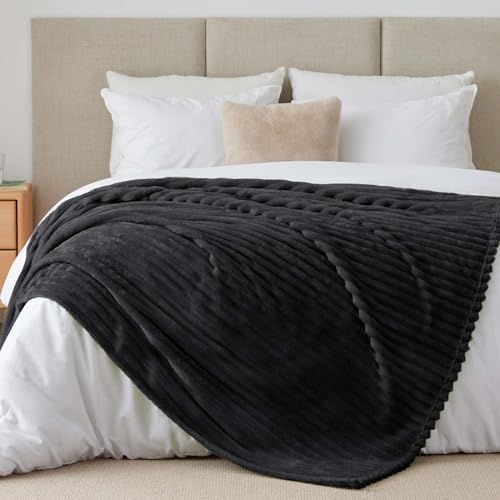 BEDELITE Kuscheldecke Flauschig Decke Groß - weiche Flanell Decken Schwarz 230x230 für Bett, Deko Streifen Cord Fleecedecke als Tagesdecke für Schlafzimmer, Queen Blanket Wide Use von BEDELITE