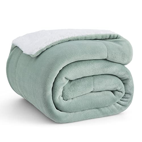 BEDSURE Kuscheldecke - Warm Sherpa Wolldecke & Sofadecke, Flauschig Sofaüberwurf Decke, Dicke Couchdecke, Fleecedecke, Flauschige Wohndecke für Couch, Grün, 130x150 cm von BEDSURE