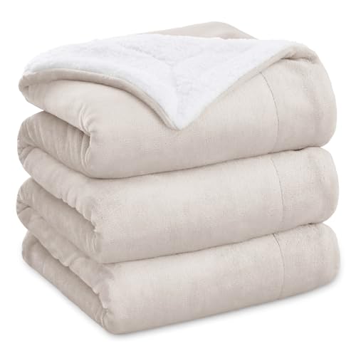 BEDSURE Kuscheldecke - Warm Sherpa Wolldecke & Sofadecke, Flauschig Sofaüberwurf Decke, Dicke Couchdecke, Fleecedecke, Flauschige Wohndecke für Couch, Beige, 220x240 cm, XXL von BEDSURE