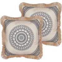 Beliani - Dekokissen 2er Set Beige / Schwarz 45 x 45 cm Quadratisch mit Fransen Orientalisches Muster Boho Modern Wohnaccessoires Deko für Sofa Couch Beliani - Dekokissen 2er Set Beige / Schwarz 45 x 45 cm Quadratisch mit Fransen Orientalisches Muster Boho Modern Wohnaccessoires Deko für Sofa Couch von BELIANI