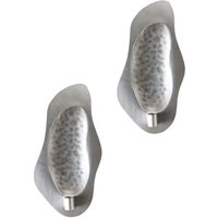 Beliani - Wandkerzenhalter 2er Set Silber Metall für Stabkerzen Modern Strukturierte Optik Wanddeko für Wohnzimmer Esszimmer Flur Eingangsbereich von BELIANI