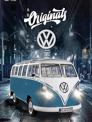 Volkswagen Teppich Bulli T1 Blau 100 x 133cm rutschhemmend lärmhemmend Fan-Teppich Deko Vorleger Läufer VW Bus Samba Retro Camper Van Auto Car Lifestyle Kinder-Teppich Fußbodenheizung geeignet von BERONAGE