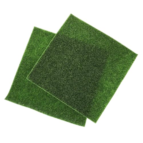 BESTonZON 2 Stück Künstliches Gras PVC Realistische Miniatur Garten deko DIY Moosmatte Flach Stabil für Micro landschaften und Bastelprojekte Innen und Außen Geeignet von BESTonZON