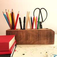 Würfel Für Altholzstifte. Bleistifthalter Aus Holz. Schreibtischdekoration. Organisator von BEWOODbcn