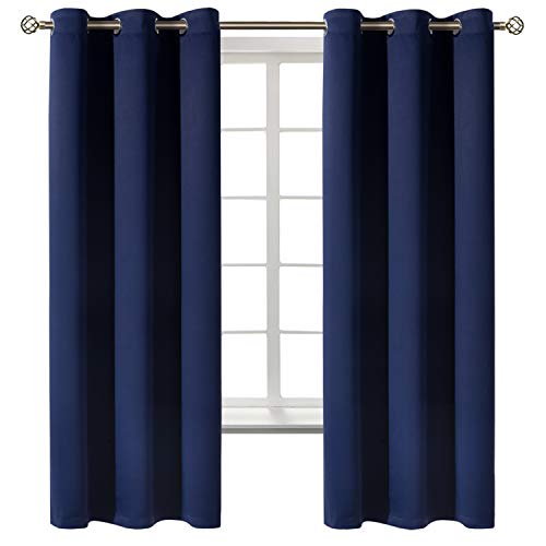 BGment Verdunkelungsvorhänge für Schlafzimmer, mit Ösen, wärmeisoliert, Raumverdunkelungsvorhänge für Wohnzimmer, 2er-Set Paneele (107 x 160 cm, Marineblau) von BGment