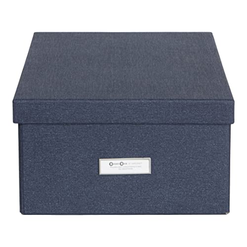 BIGSO KATIA mittelgroße Aufbewahrungsbox mit Deckel – stabiler Organizer aus Faserplatte und Papier in Leinenoptik – praktische Faltbox mit Etikettenrahmen – blau von BIGSO BOX OF SWEDEN