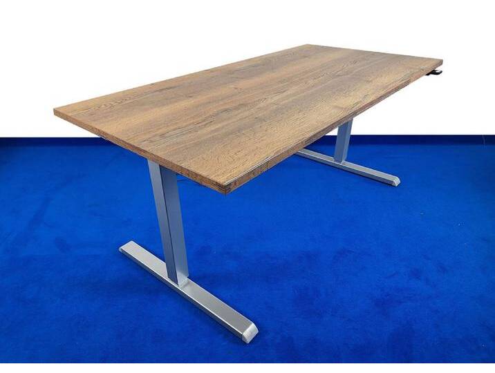 Bürotisch Schreibtisch elektrisch höhenverstellbar Pendo Light Pro Vogtland Eiche Alu Silber Top Vor-Ort-Artikel von BLA-Büro-Liebt-Ausstattung