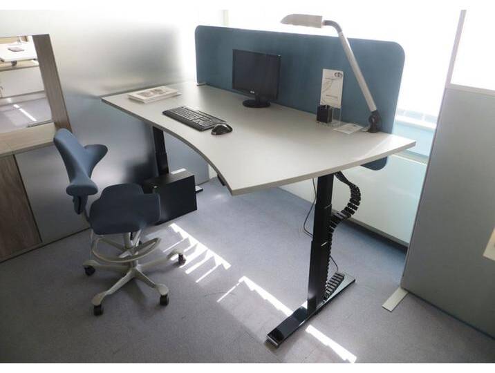 Bürotisch Schreibtisch elektrisch höhenverstellbar Pendo Polar Top Form J2 Auswahl Farbe Größe Optionen von BLA-Büro-Liebt-Ausstattung