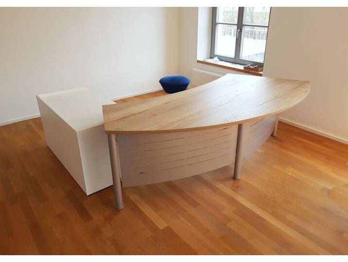 Chefbürotisch Chefschreibtisch Kombination Pendo Rondo Wing SCTC Auswahl Farbe Optionen Chefbürotisch Chefschreibtisch Kombination Pendo Rondo Wing SCTC Auswahl Farbe Optionen von BLA-Büro-Liebt-Ausstattung
