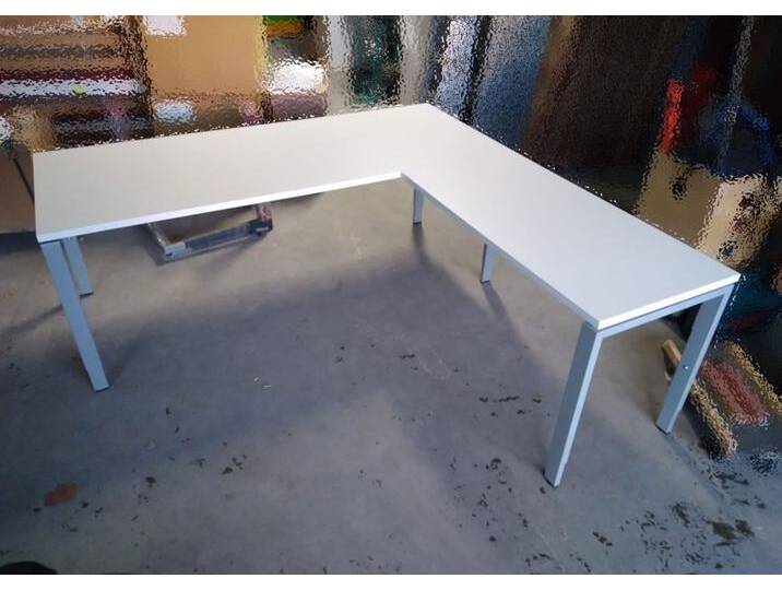 Eck-Bürotisch Schreibtisch Pendo Format H L-Form 180 x 180 cm Auswahl Farbe Optionen von BLA-Büro-Liebt-Ausstattung