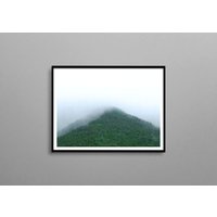 Nebel Wald Landschaft Wand Kunst, Kunstdruck, Wohnzimmer Dekor, Schlafzimmer Nostalgic, Japandi von BLAgrocery