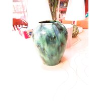 Vintage Brush Mccoy Tropfglasur Onyx Grüne Vase von BLINKIEWELLSVINTAGE